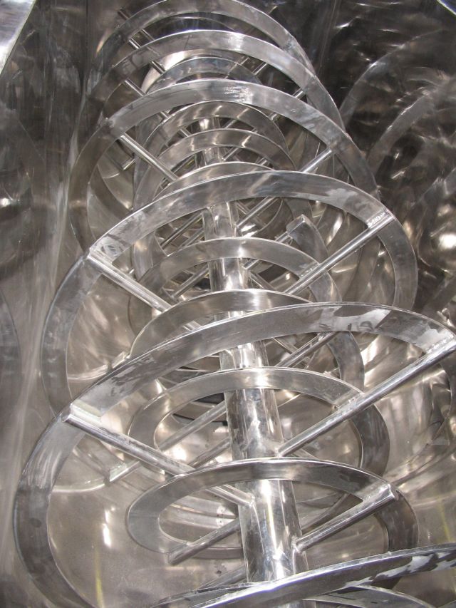 Double Helix RIBBON BLENDER 2000 LITRE Stainless For Sale