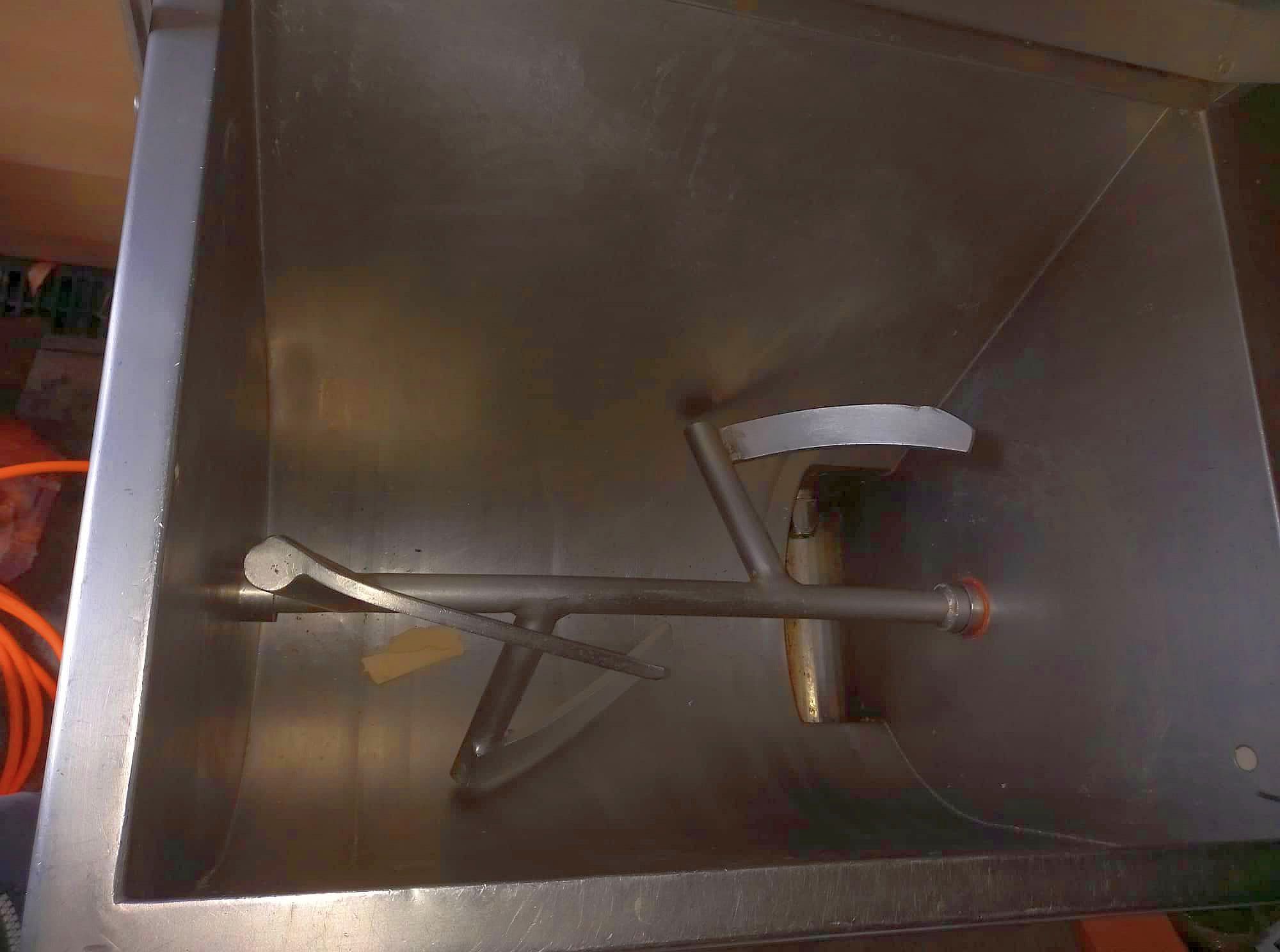 Used Thompson 900 Mixer Mincer For Sale NZ