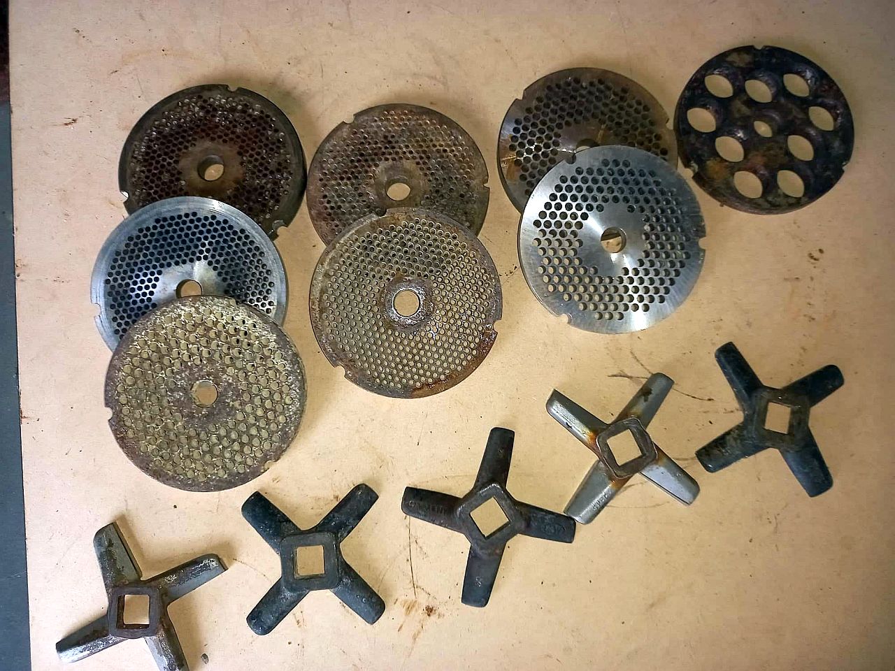 Used Thompson 900 Mixer Mincer For Sale NZ