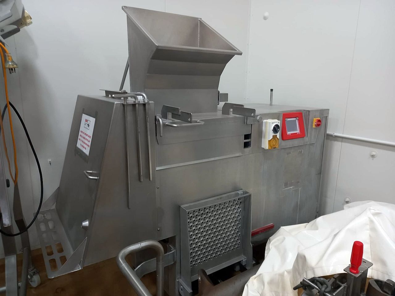 For Sale NZ Used Dice Cutter With Cleated Inclined Conveyor Spare ...
